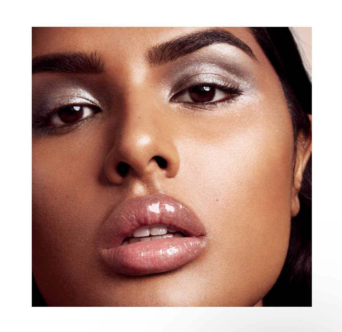 Gloss Bomb Universal Lip Luminizer Fenty Beauty Original – Miracle Store Colombia